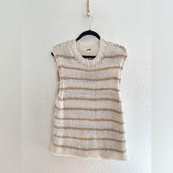 Free People Wave After Wave Top sweater vest. Medium - Picture 3 of 6